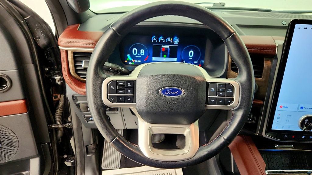Used 2023 Ford Expedition Limited AWD/4WD image 14