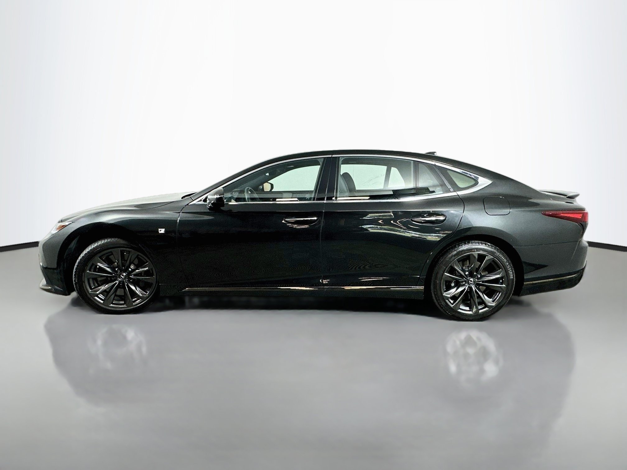 Certified 2025 Lexus LS 500 F Sport AWD/4WD image 4