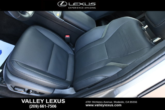 Used 2025 Lexus GX 550 AWD/4WD image 13