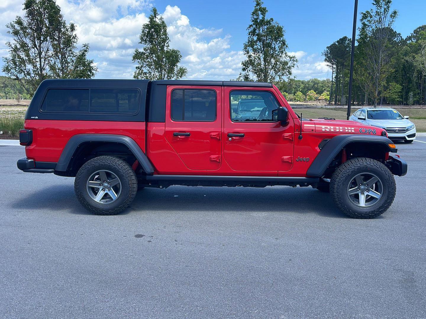 Certified 2023 Jeep Gladiator Rubicon w/ LED Lighting Group AWD/4WD image 30