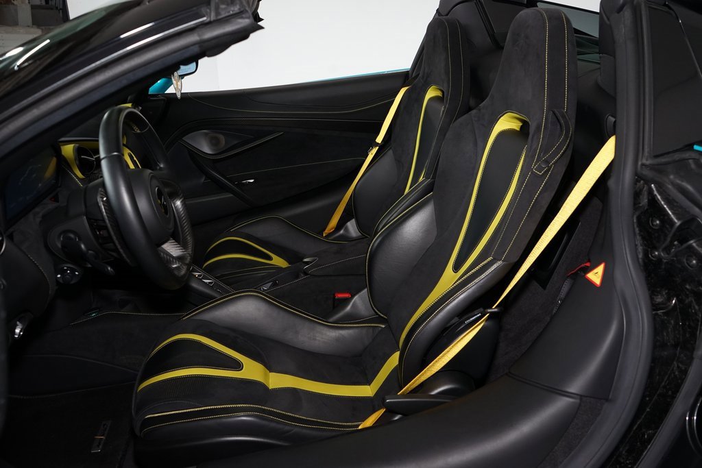 Used 2022 McLaren 720S Spider image 16