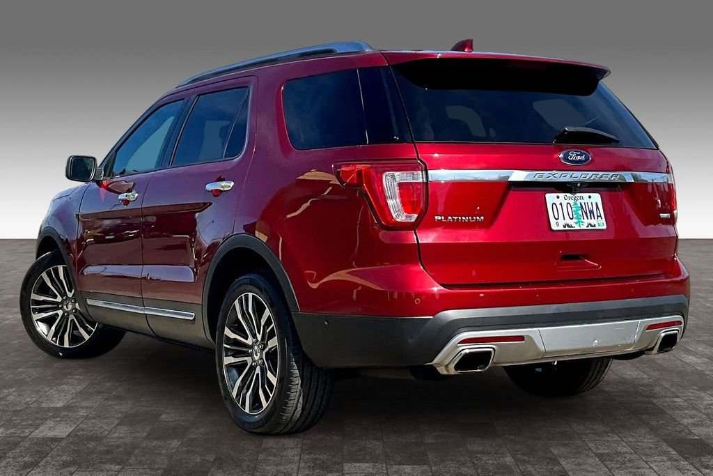 Used 2017 Ford Explorer Platinum image 13