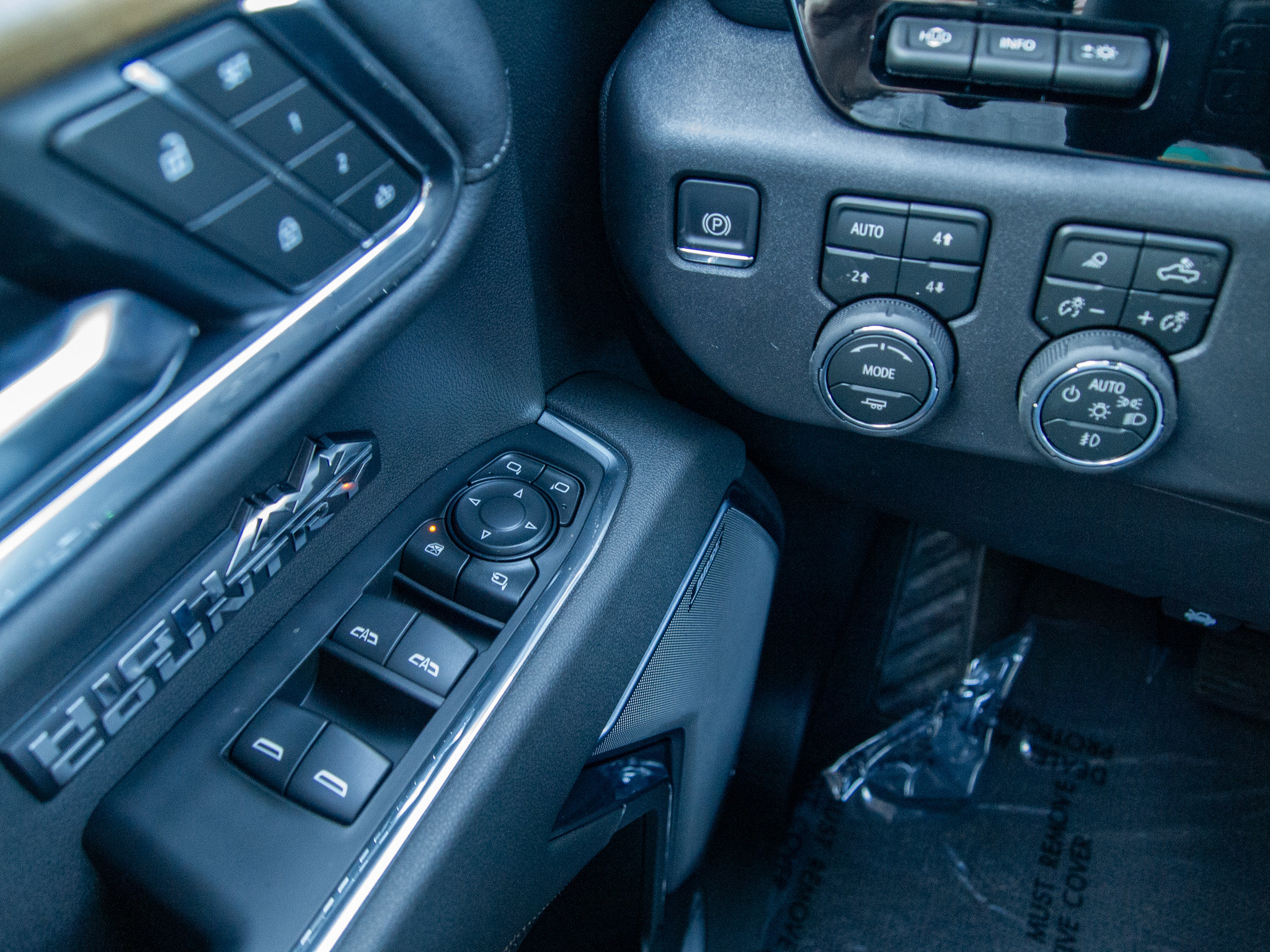 New 2026 Chevrolet Silverado 1500 High Country w/ Technology Package AWD/4WD image 23