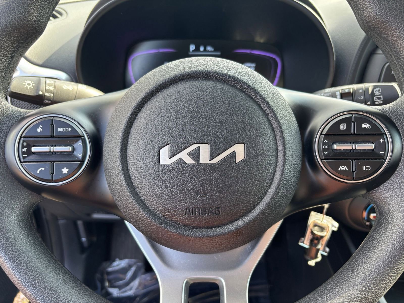 Used 2025 Kia Soul LX w/ LX Technology Package image 25