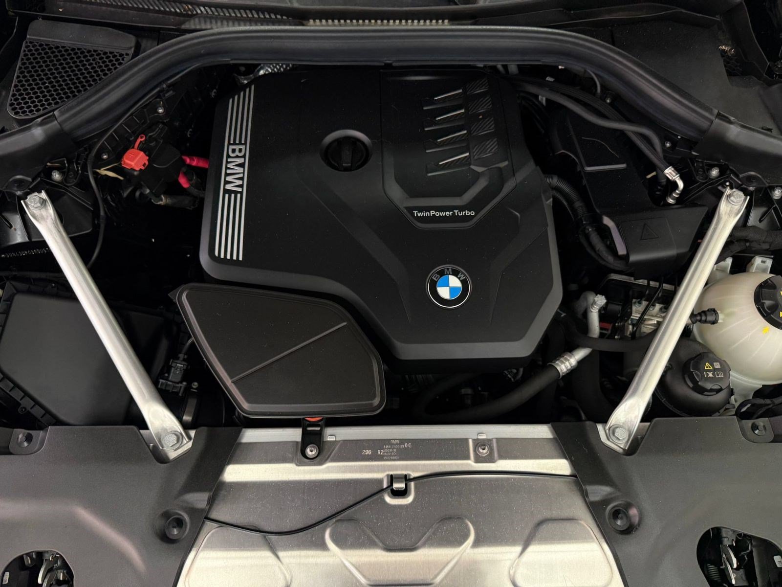 Used 2024 BMW X3 sDrive30i w/ M Sport Package RWD image 32