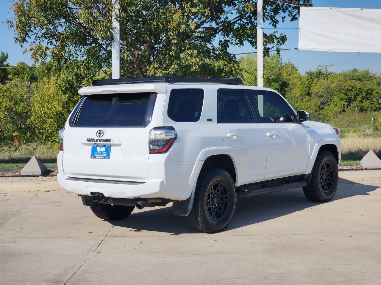 Used 2024 Toyota 4Runner SR5 Premium w/ Moonroof Package AWD/4WD image 5