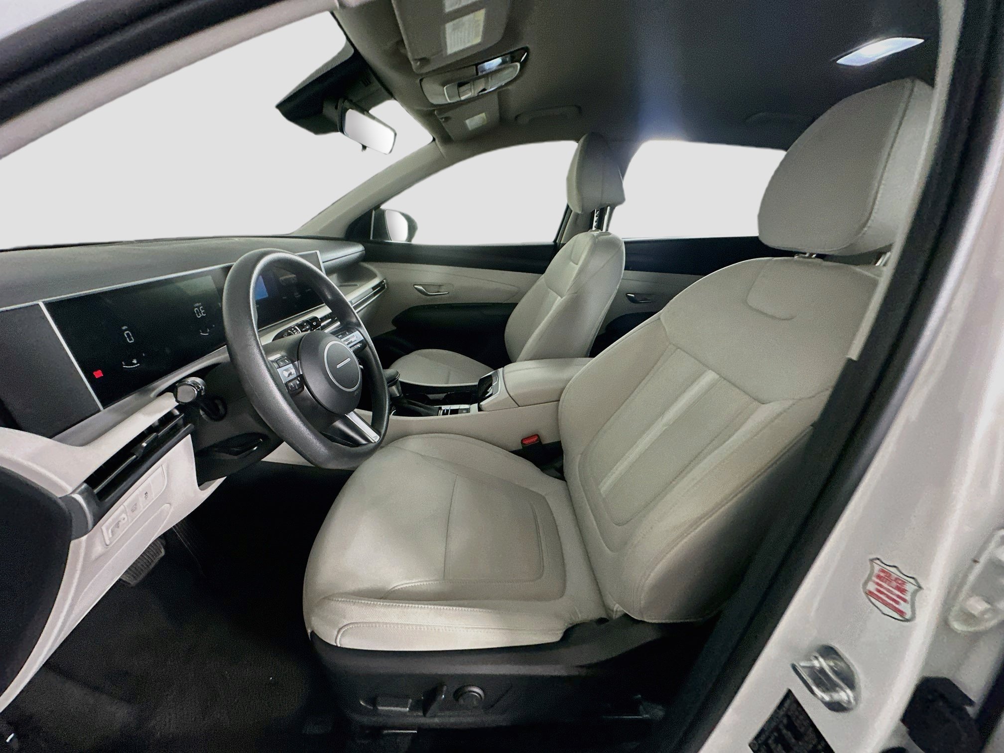 Used 2025 Hyundai Tucson SEL FWD image 13