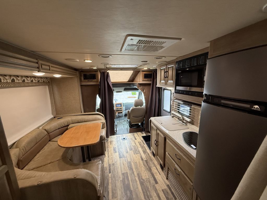 Used 2014 Mercedes-Benz Sprinter 3500 image 82