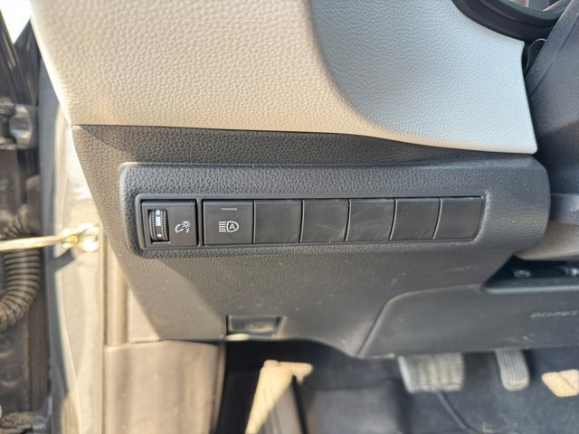 Used 2024 Toyota Corolla SE image 31