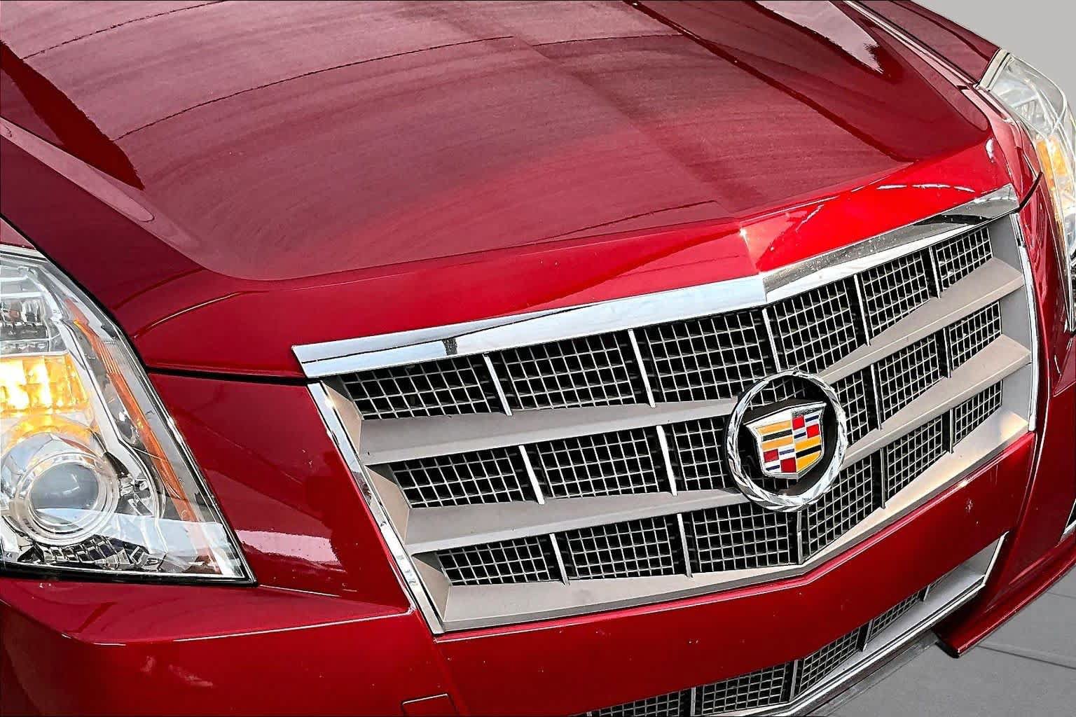 Used 2010 Cadillac CTS Premium RWD image 29