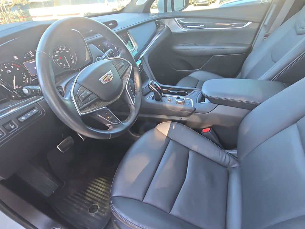 Used 2024 Cadillac XT5 Sportv w/ Technology Package image 16