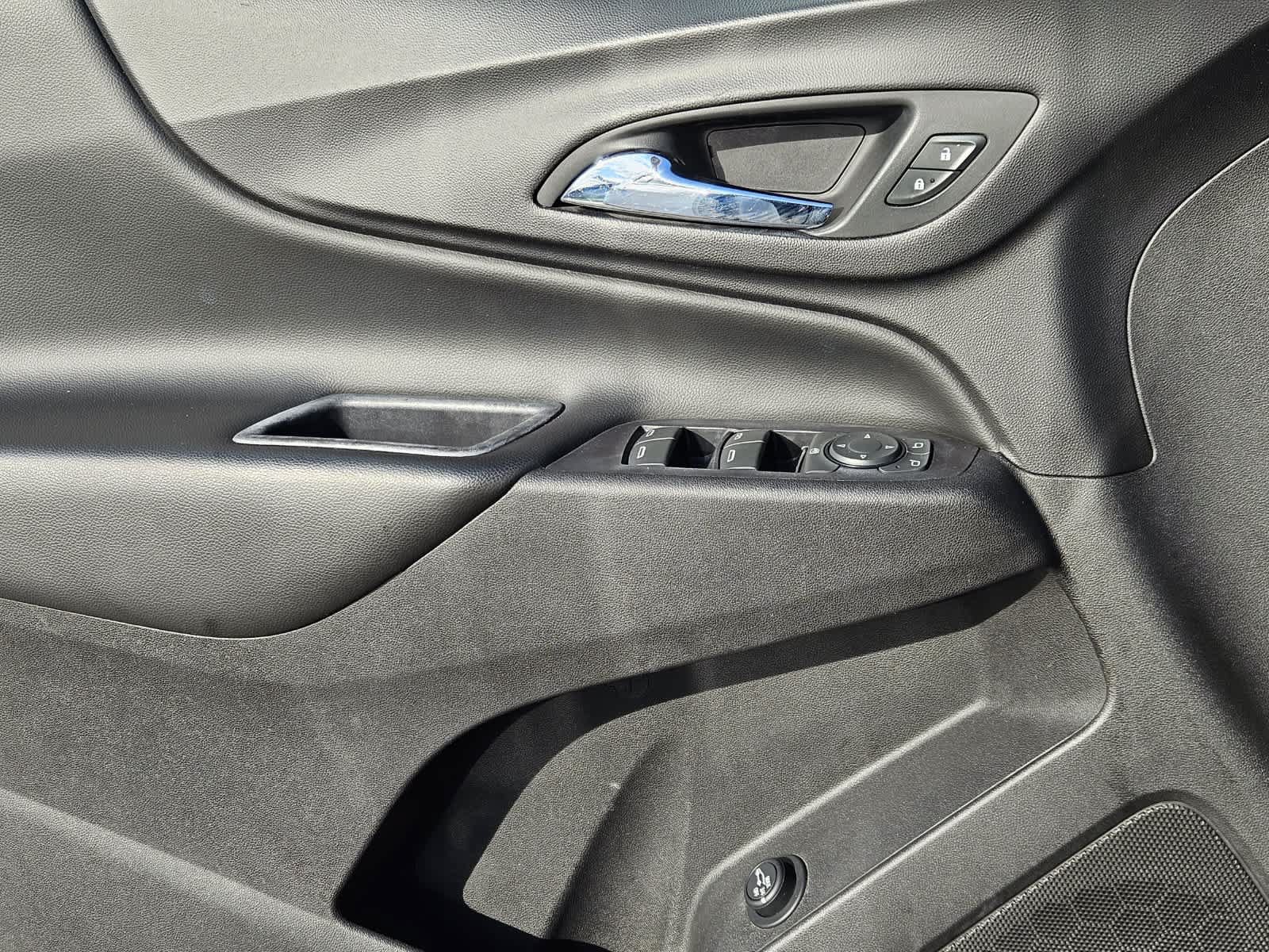 Used 2019 Chevrolet Equinox LT FWD image 21
