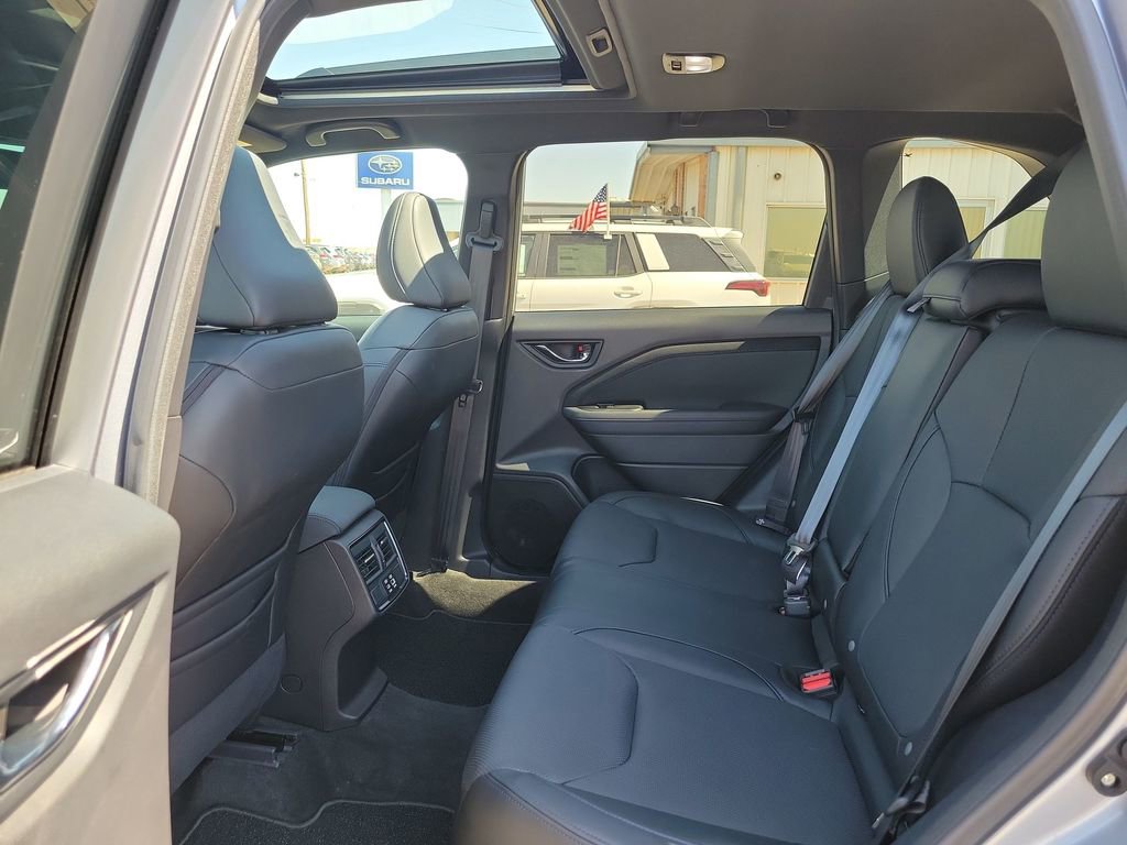 Used 2026 Subaru Forester Limited AWD/4WD image 13
