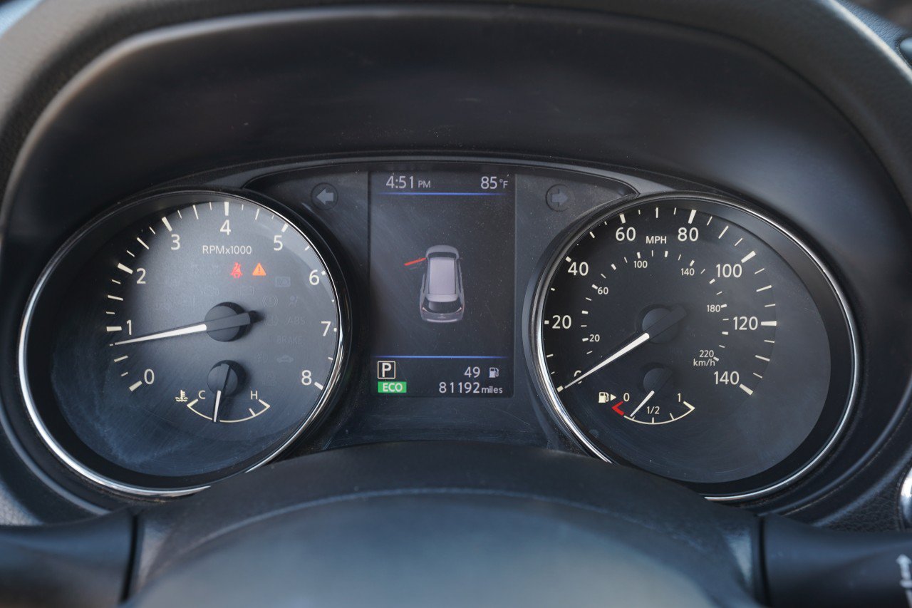 Used 2020 Nissan Rogue SV FWD image 11