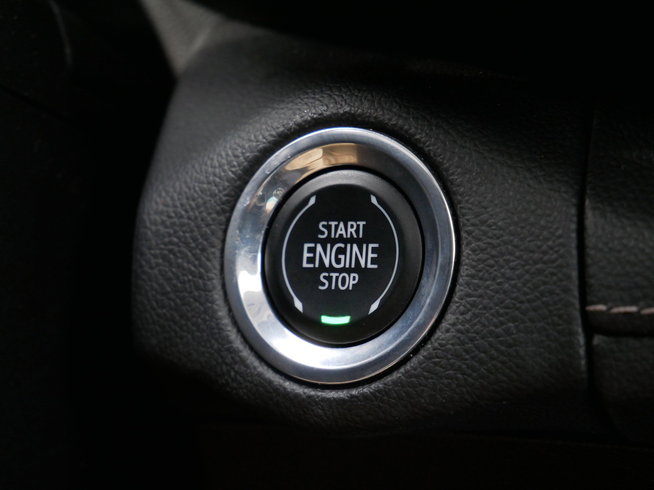 Used 2023 Buick Envision Essence w/ Technology Package I image 29