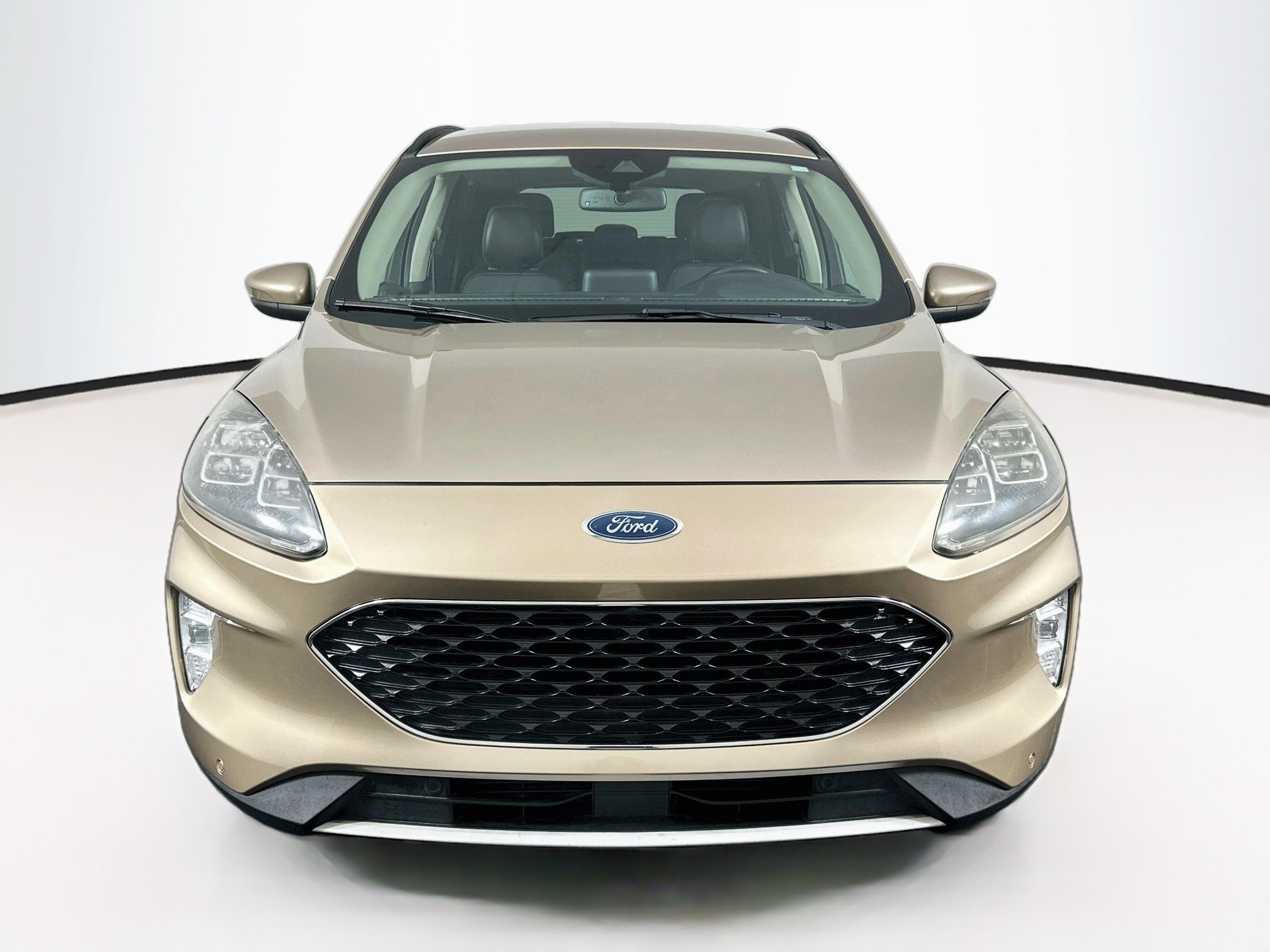 Used 2020 Ford Escape Titanium AWD/4WD image 2