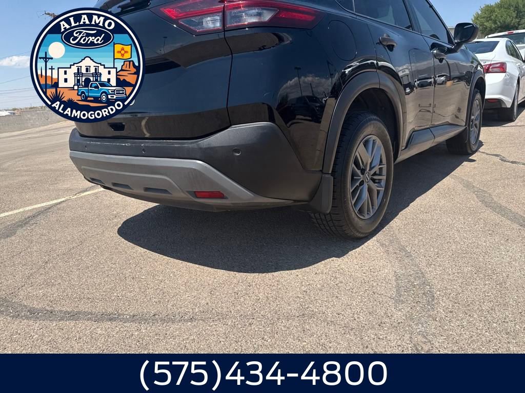 Used 2023 Nissan Rogue S image 13