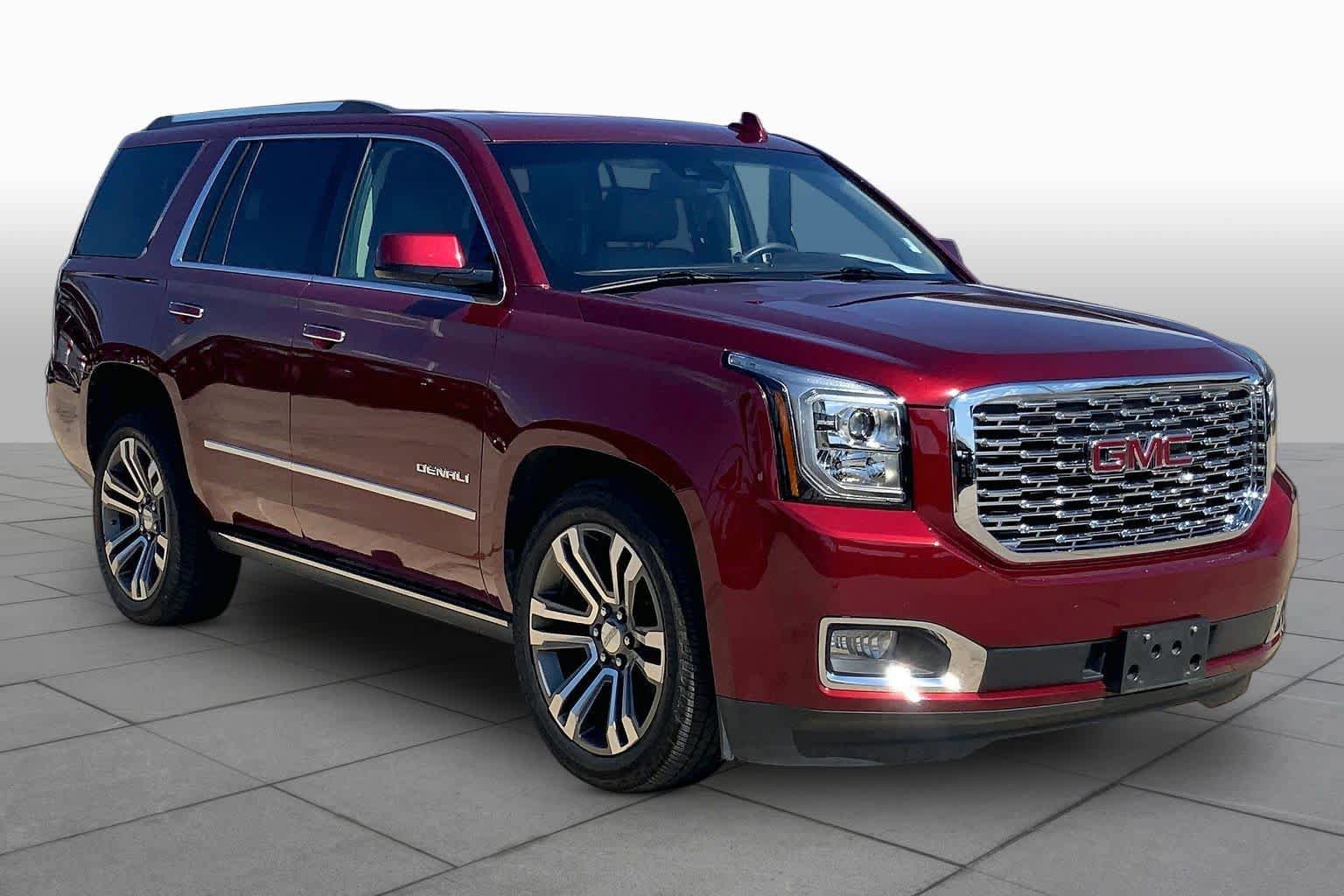 Used 2020 GMC Yukon Denali w/ Denali Premium Package AWD/4WD image 3