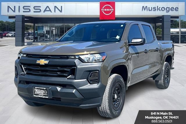 Used 2023 Chevrolet Colorado W/T image 3