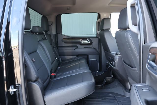 Used 2023 GMC Sierra 1500 SLT w/ SLT Premium Package AWD/4WD image 22