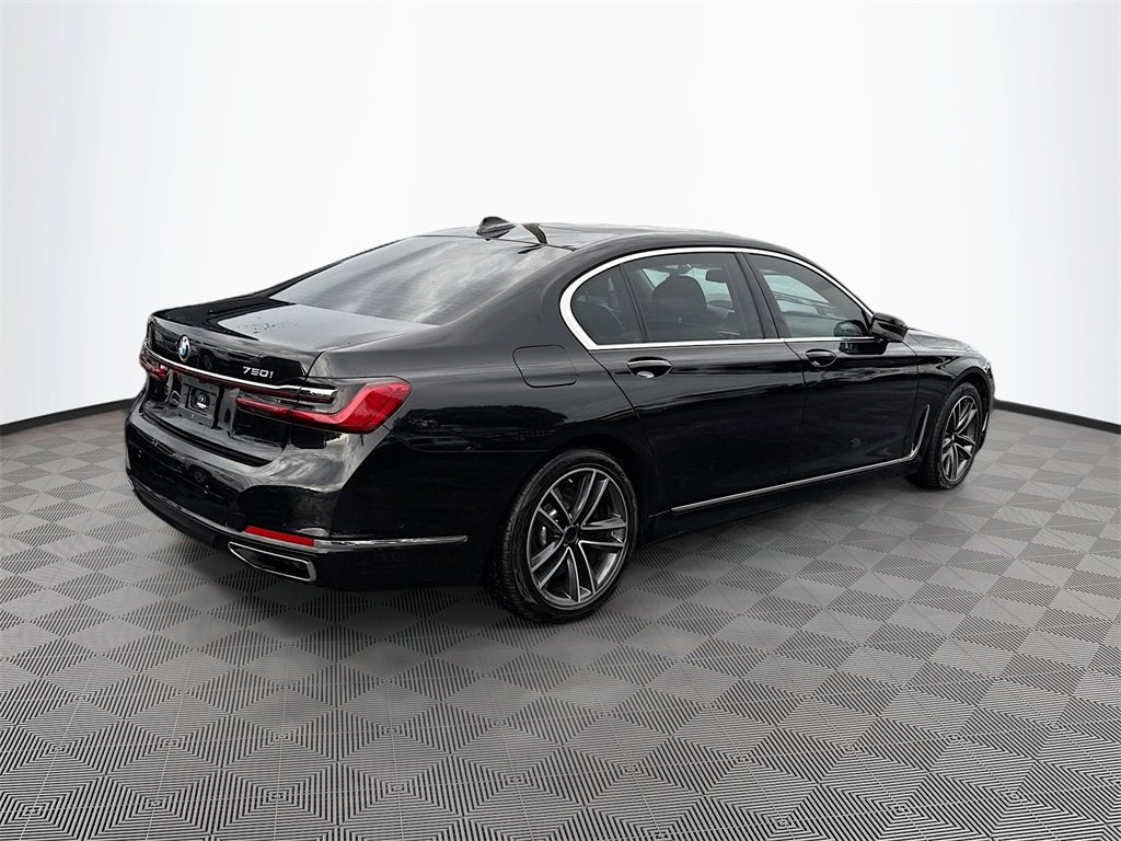 Used 2022 BMW 750i xDrive w/ Executive Package image 6