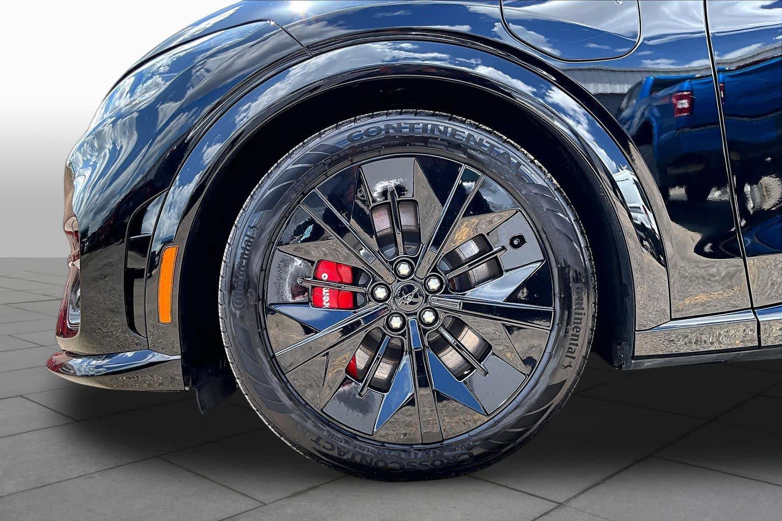 Used 2025 Ford Mustang Mach-E GT AWD/4WD image 14