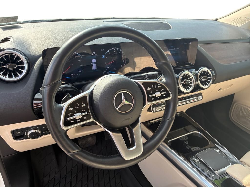 Used 2022 Mercedes-Benz GLA 250 4MATIC image 12