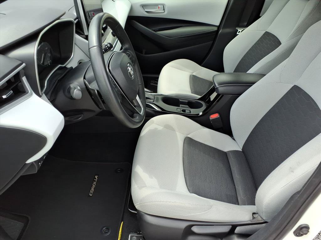 Certified 2025 Toyota Corolla SE FWD image 12