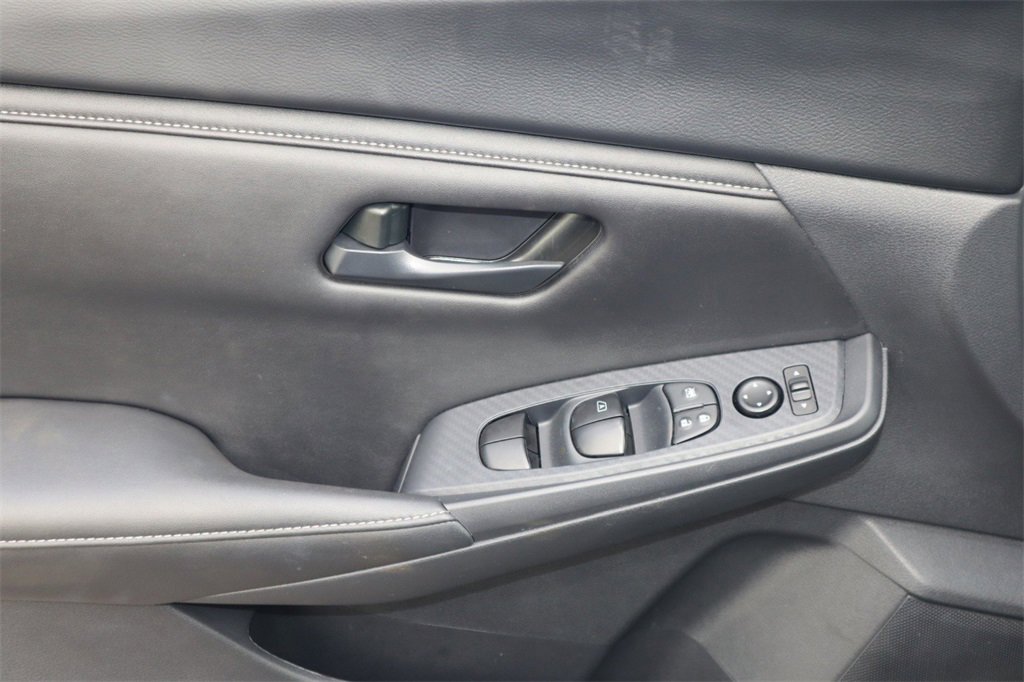 Certified 2025 Nissan Sentra S image 18