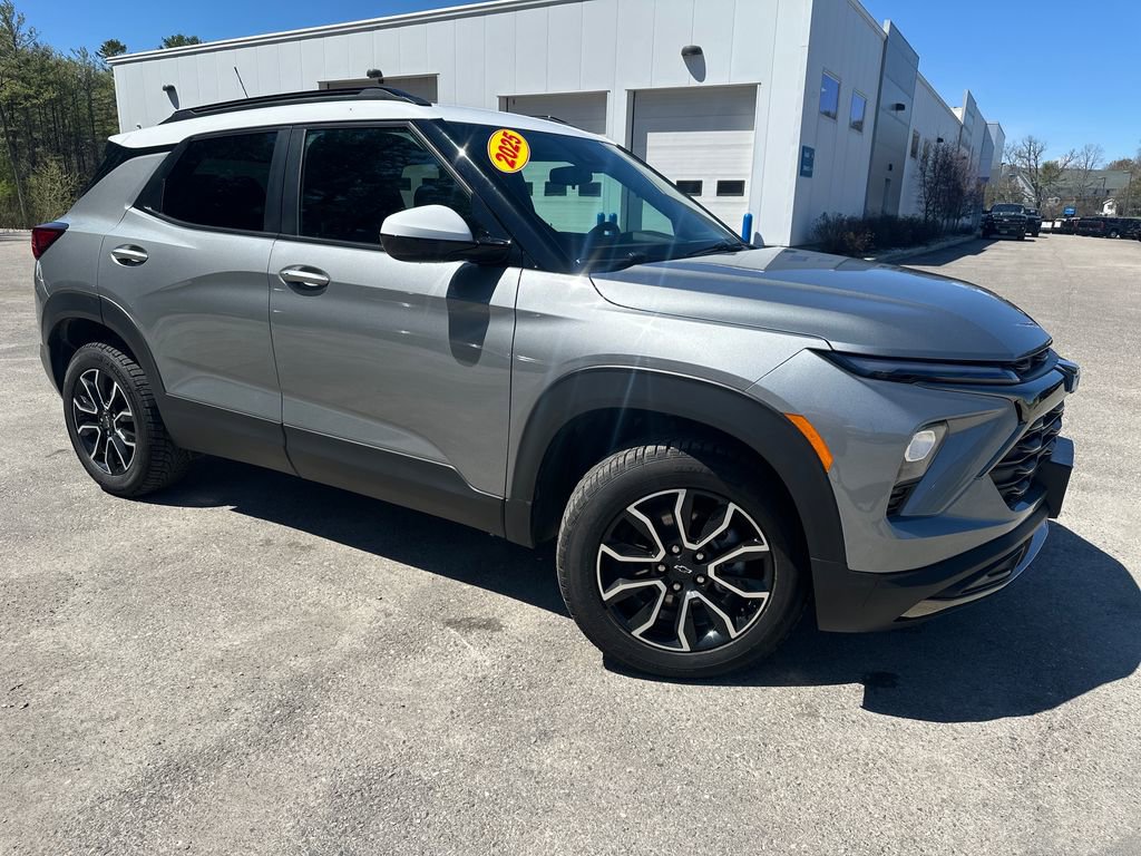 Used 2025 Chevrolet TrailBlazer ACTIV w/ Driver Confidence Package AWD/4WD image 7