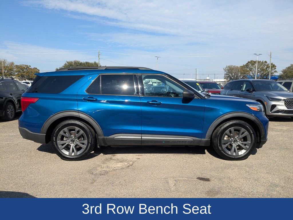 Used 2021 Ford Explorer XLT video 3