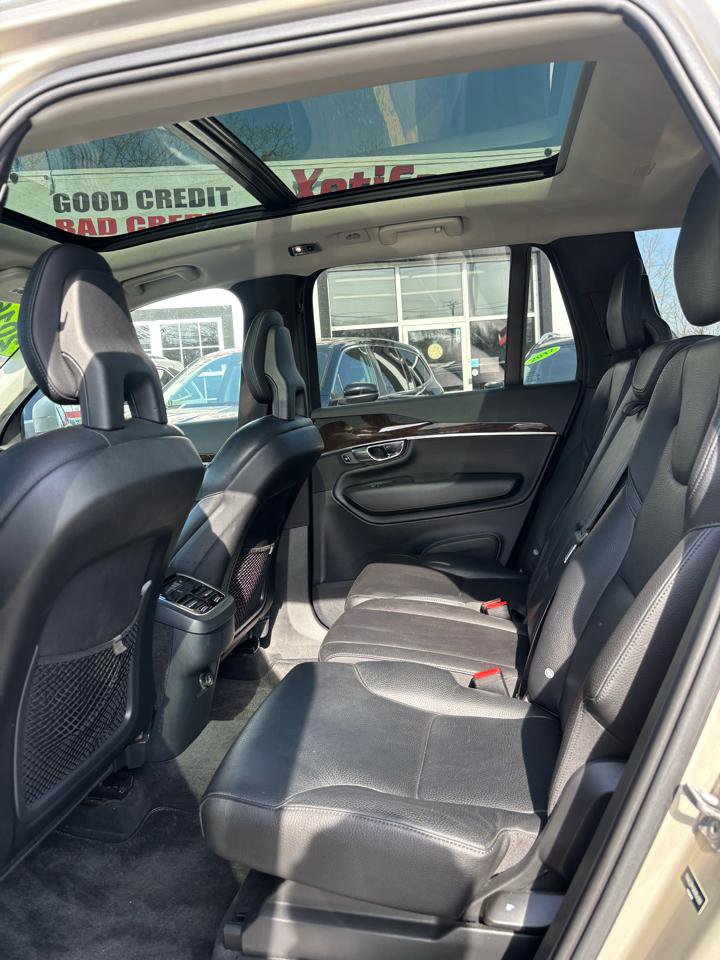 Used 2016 Volvo XC90 T6 Momentum w/ Momentum Plus Package image 13