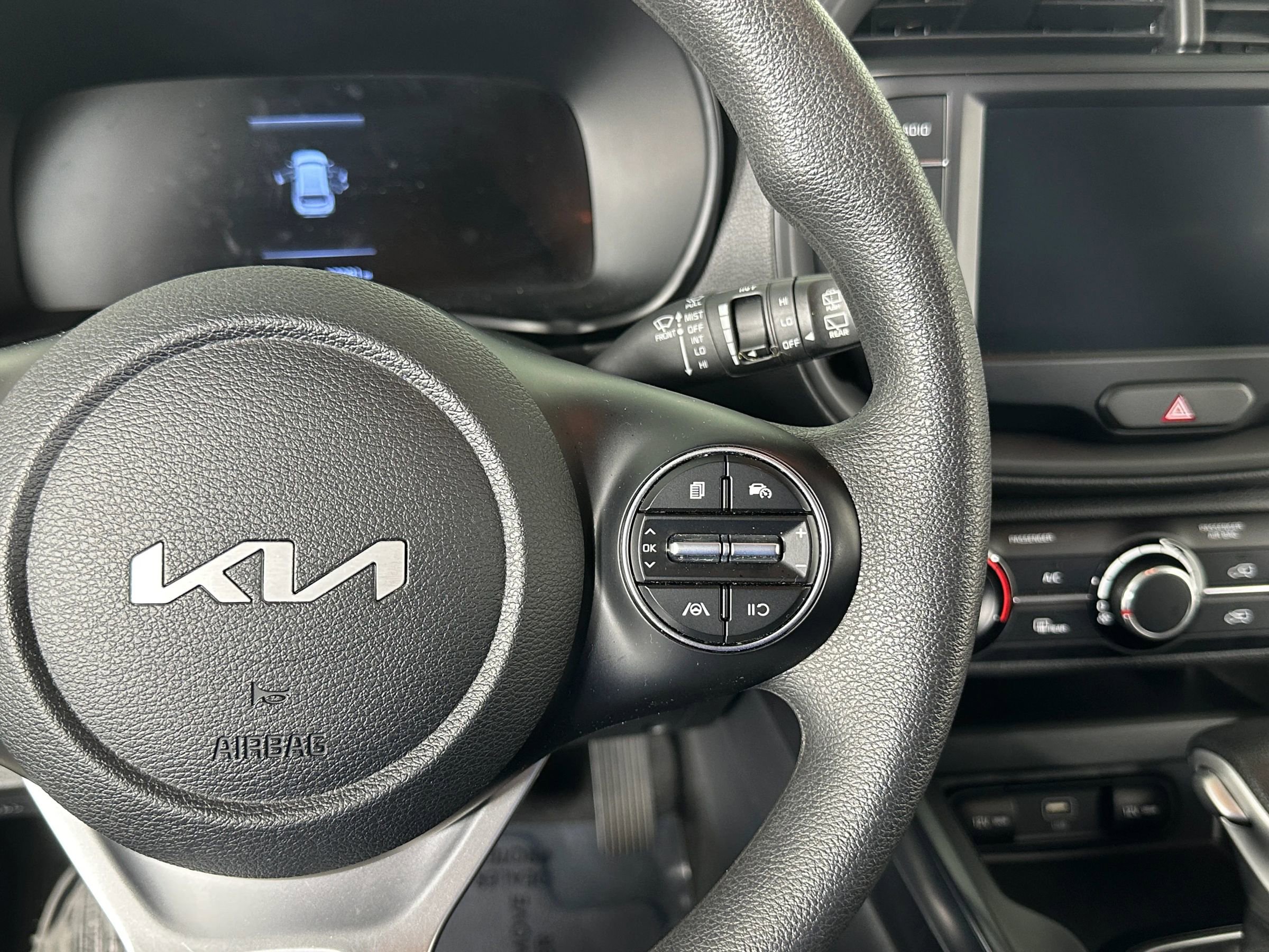 Used 2023 Kia Soul LX w/ LX Technology Package image 39