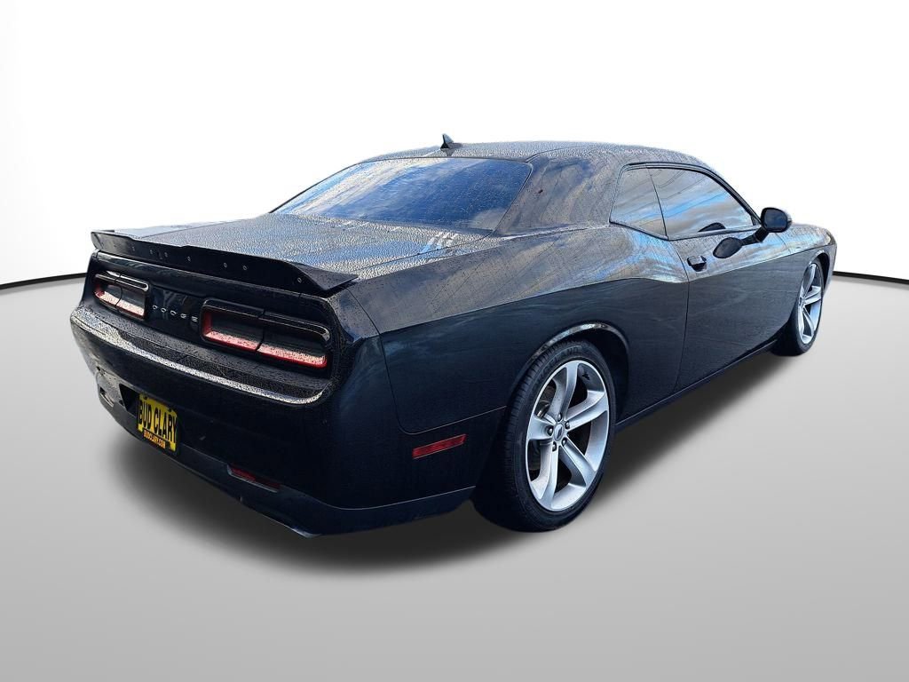 Used 2018 Dodge Challenger R/T w/ Driver Convenience Group image 5
