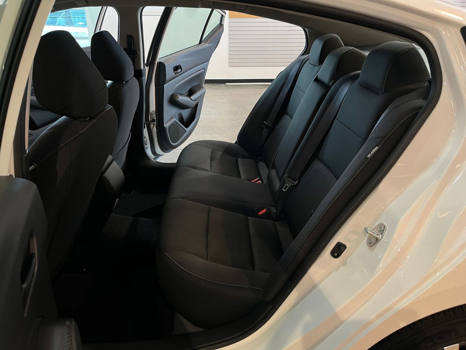 Used 2025 Nissan Altima 2.5 SV image 24