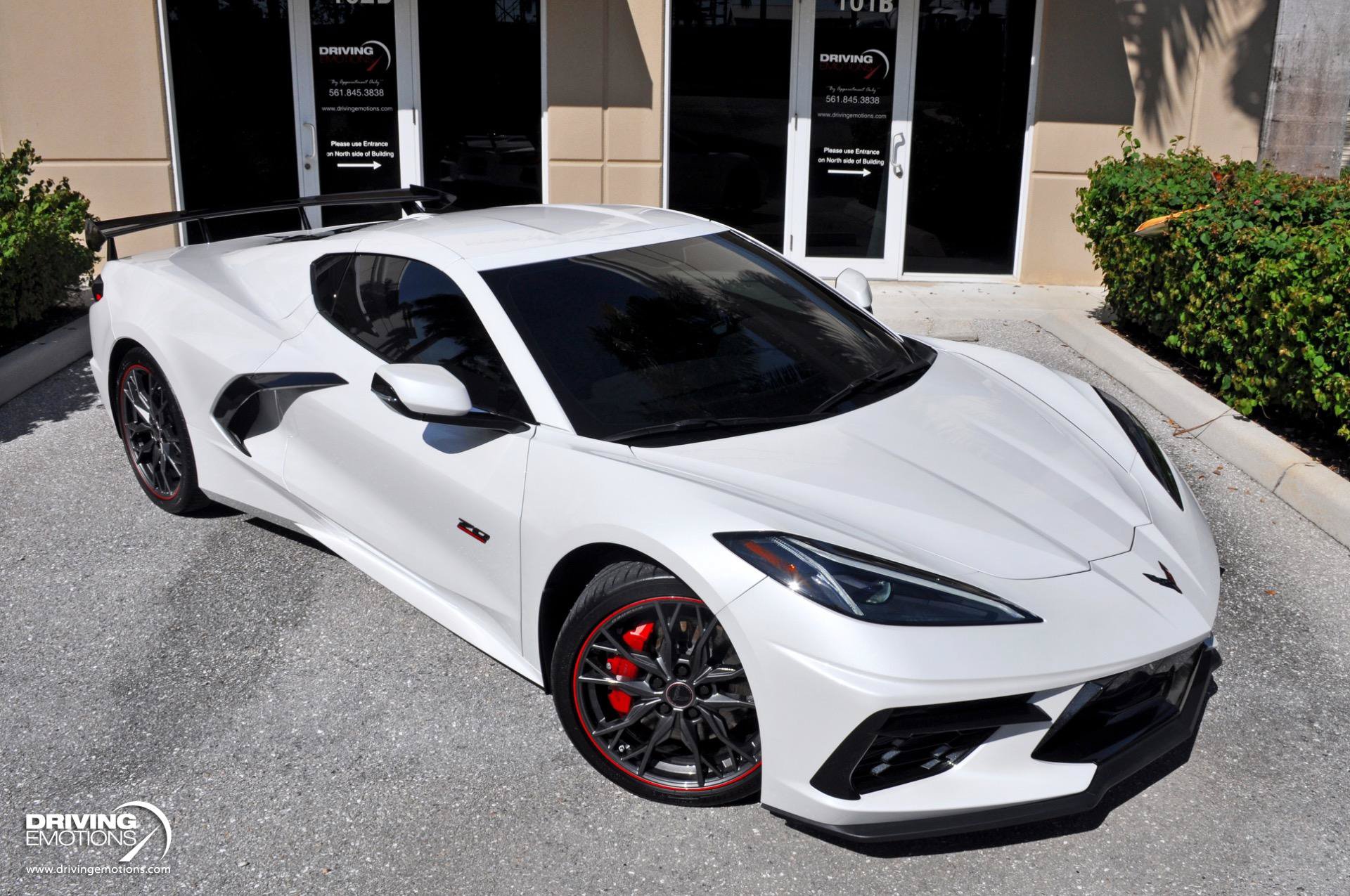 Used 2023 Chevrolet Corvette Stingray Premium Cpe w/ Z51 Performance Package RWD image 2