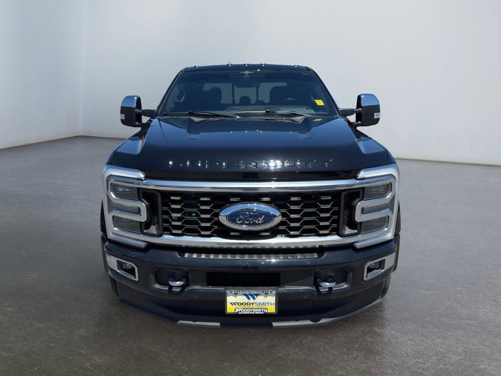 Used 2023 Ford F450 Platinum w/ FX4 Off-Road Package AWD/4WD image 8