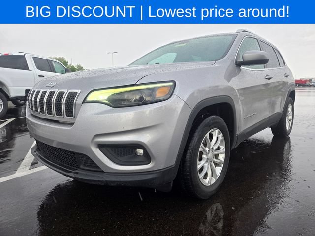 Used 2019 Jeep Cherokee Latitude w/ Cold Weather Group AWD/4WD image 2