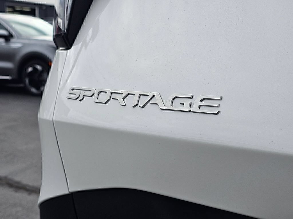 New 2026 Kia Sportage EX AWD/4WD image 15