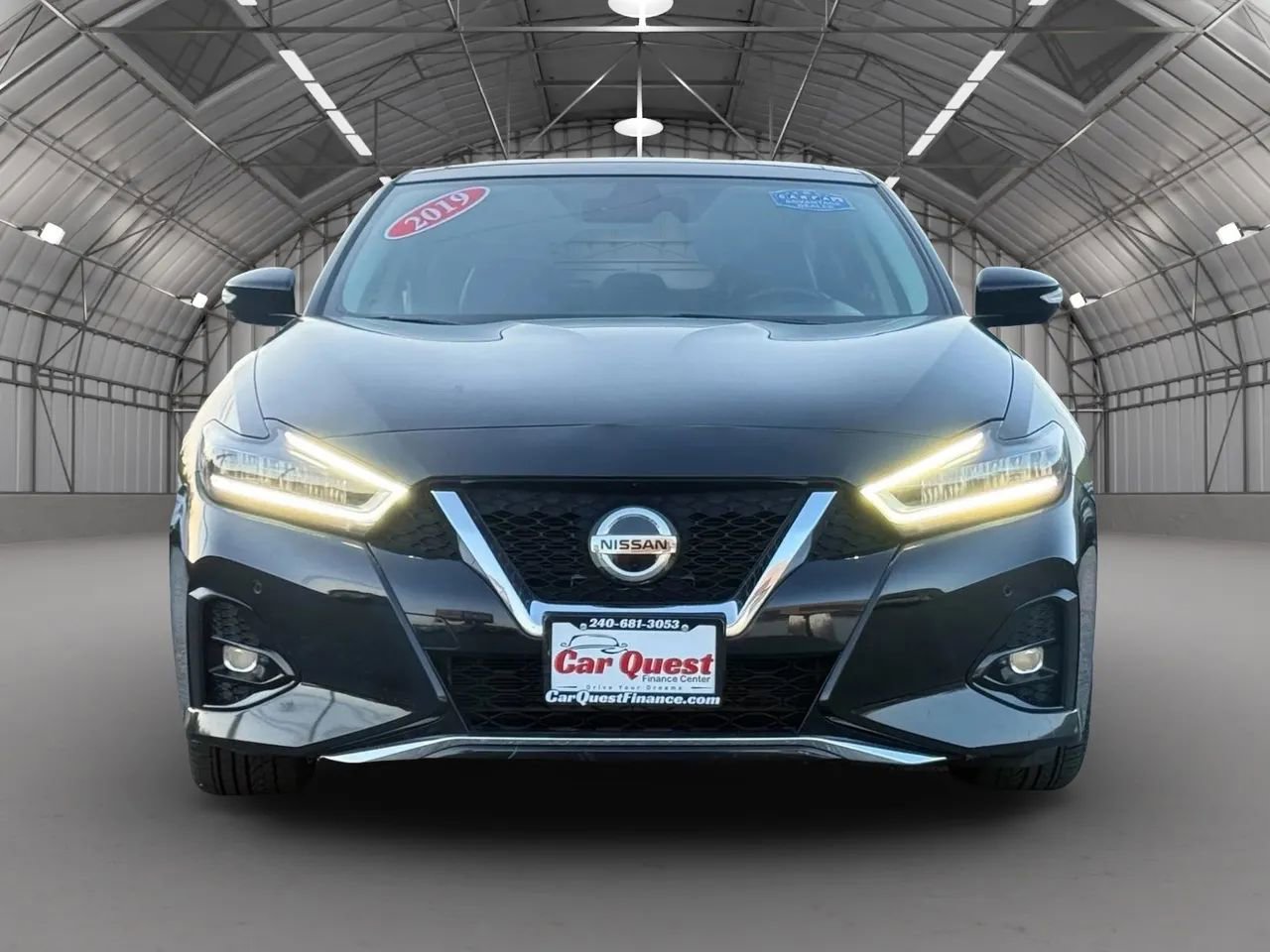 Used 2019 Nissan Maxima Platinum w/ Illumination Package FWD image 2