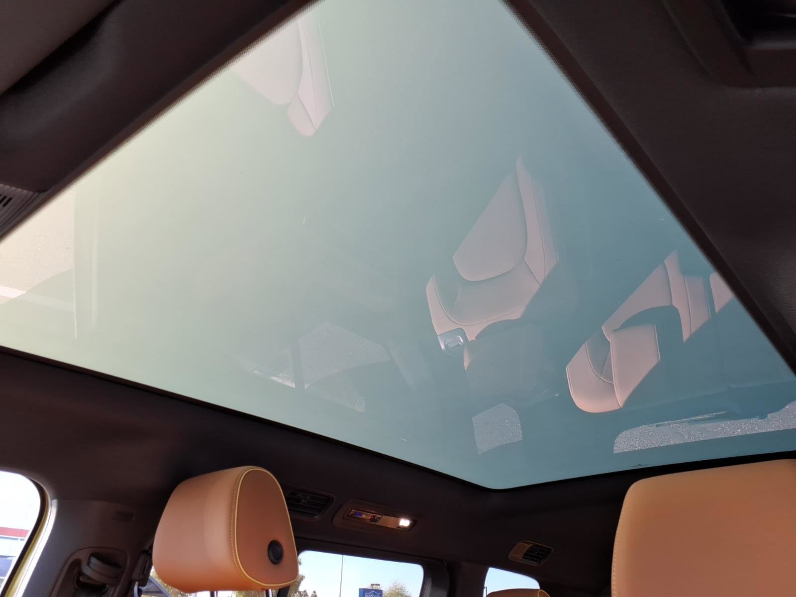 New 2025 Volkswagen ID. Buzz Pro S Plus image 9