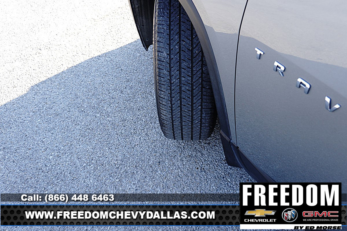 Used 2023 Chevrolet Traverse LS FWD image 43