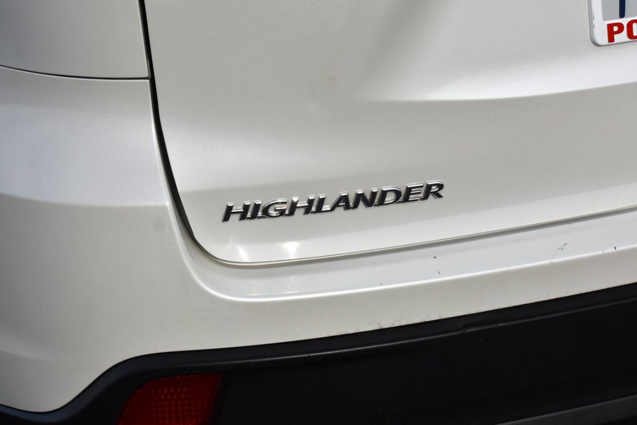 Used 2015 Toyota Highlander XLE AWD/4WD image 17