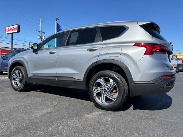 Used 2023 Hyundai Santa Fe SE image 5