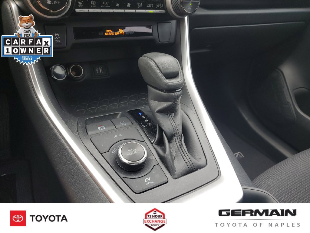 Certified 2025 Toyota RAV4 LE AWD/4WD image 27
