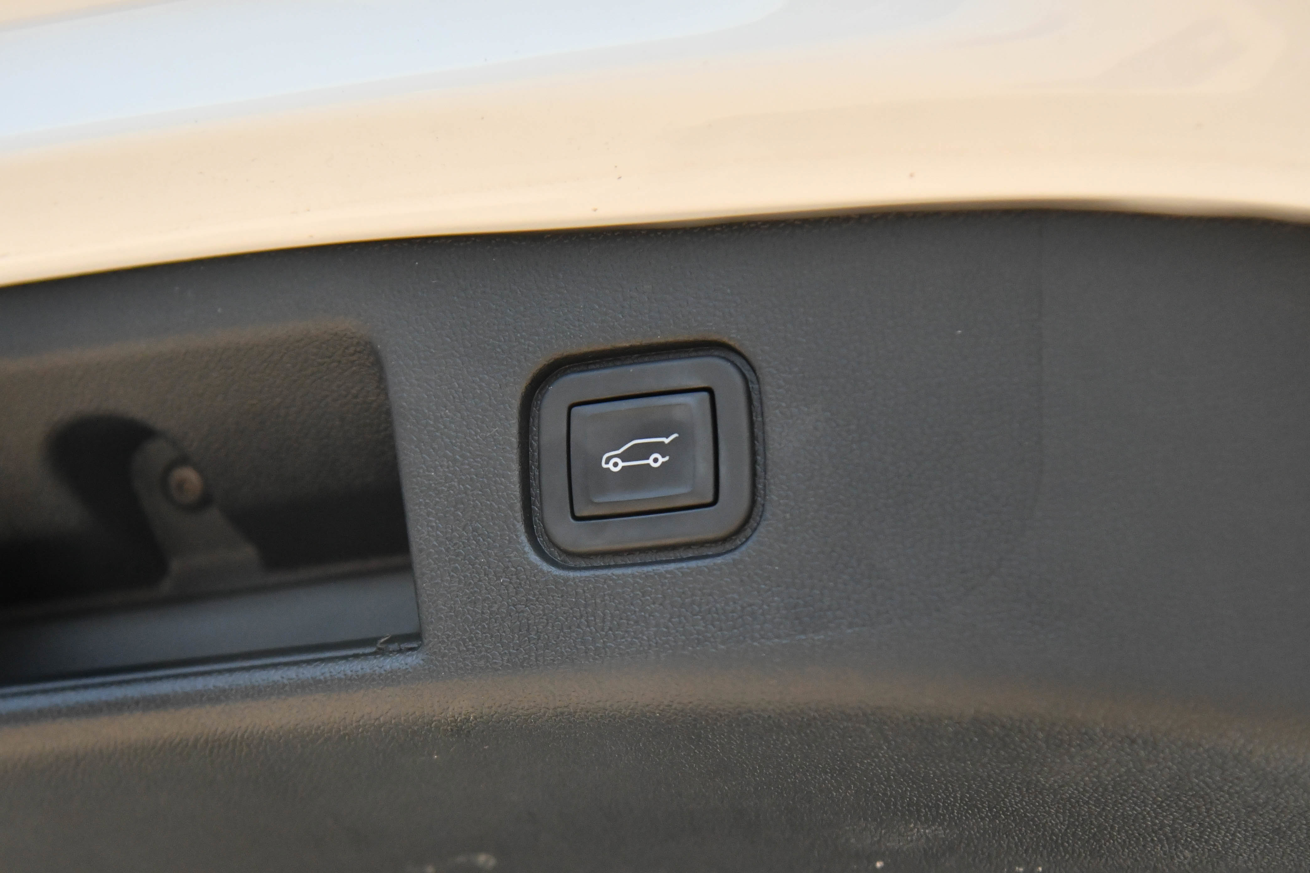 Used 2024 Chevrolet Blazer EV LT AWD/4WD image 49