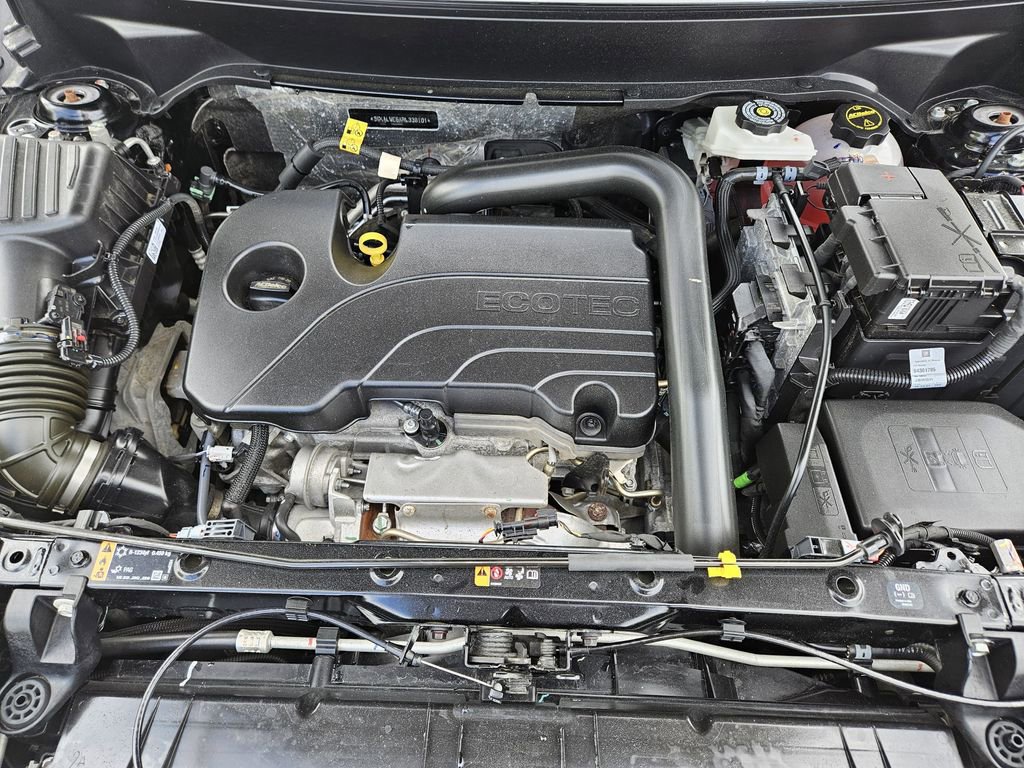 Used 2024 GMC Terrain SLE image 22