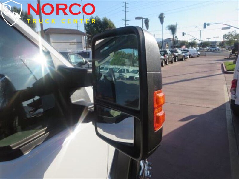 Used 2008 Ford F550 2WD Super Cab Super Duty image 7