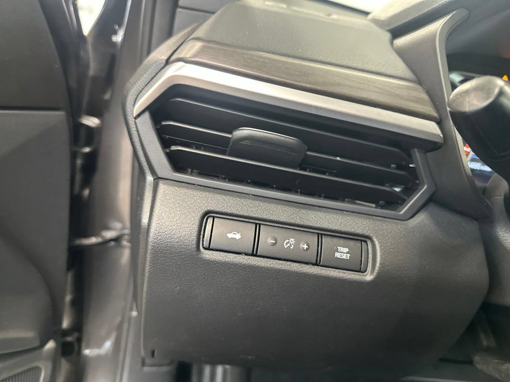 Used 2025 Nissan Altima 2.5 SV AWD/4WD image 12