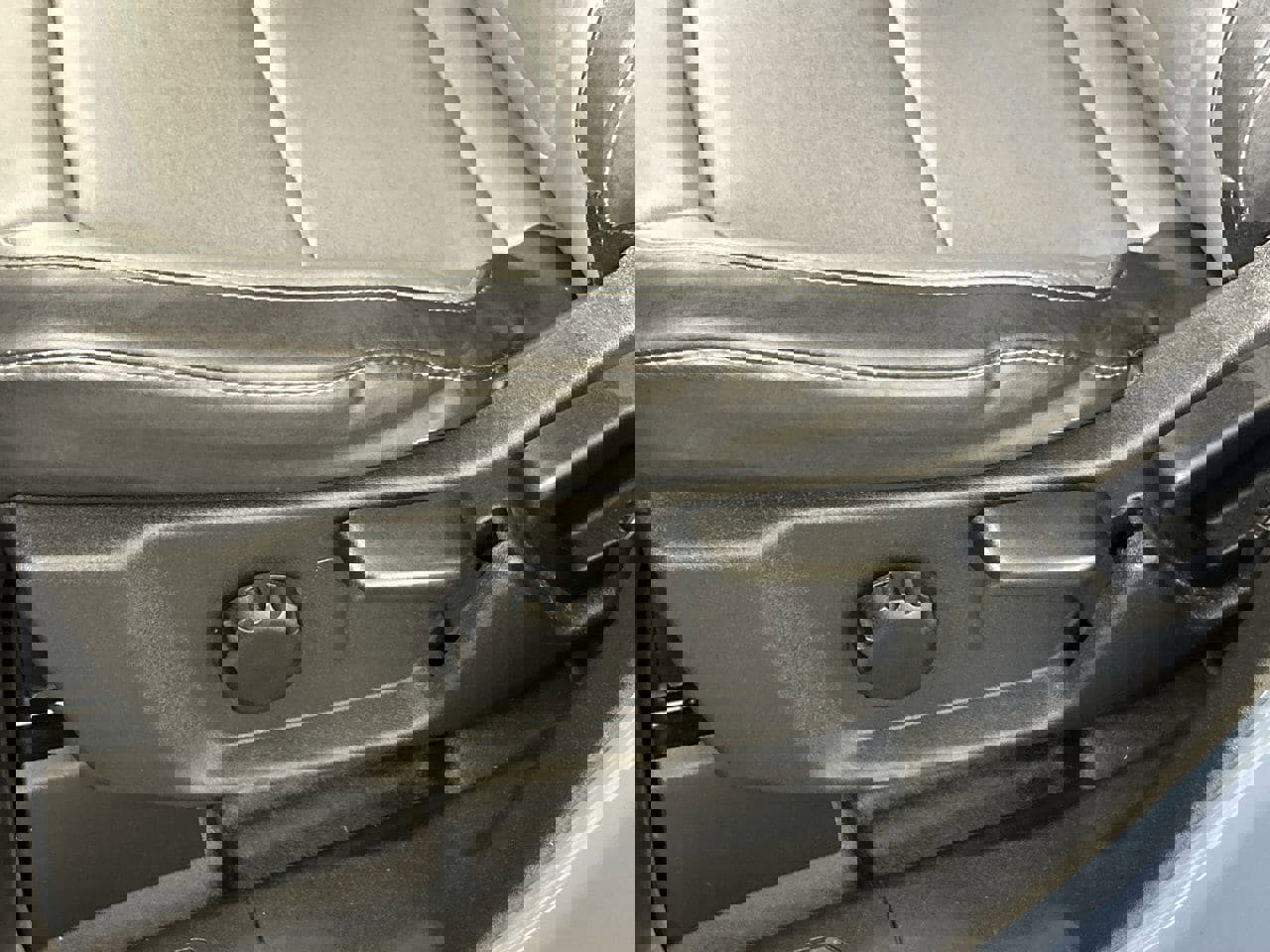 Used 2023 Ford Bronco Everglades image 19